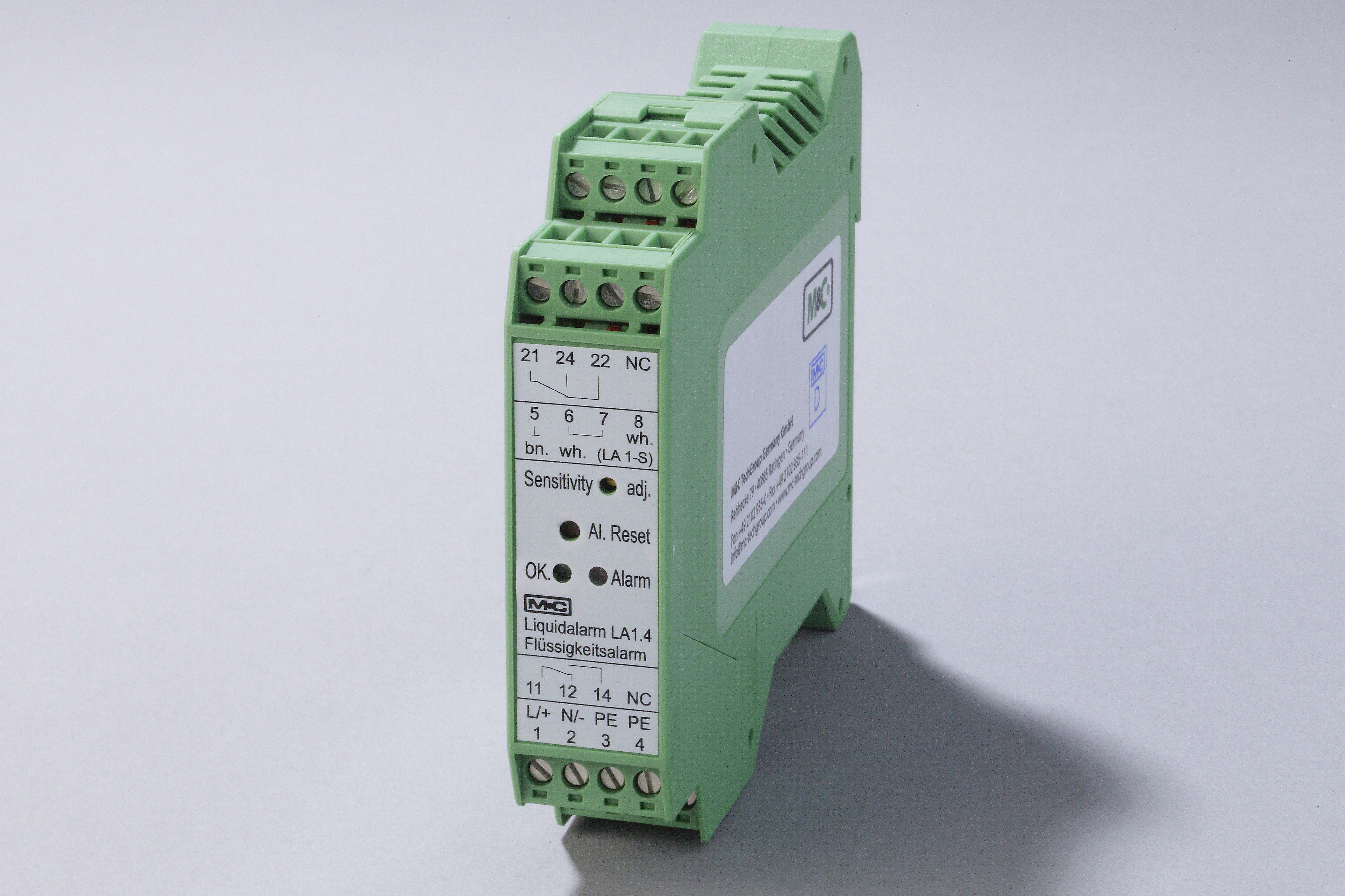 LA1.4 electronic controller, 230 V | M&C TechGroup