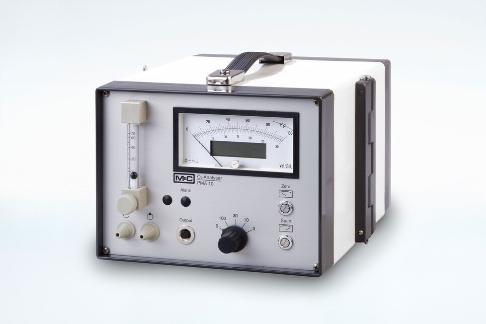 Oblique view of Oxygen Analyzer PMA10