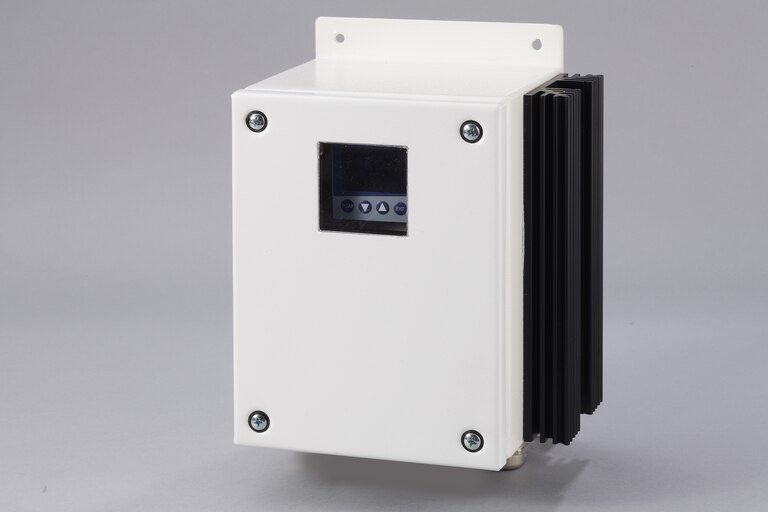 Schrägansicht Temperaturregler 70304G