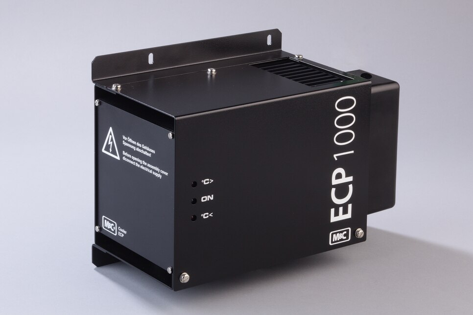 Oblique view of Peltier Gas Cooler ECP1000