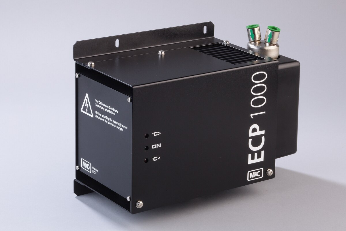 Oblique view of Peltier Gas Cooler ECP1000-SS