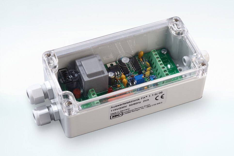 Oblique view of Electronic Controller FA-1.1