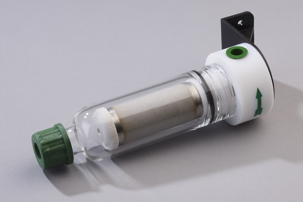 Oblique view of horizontal Universal Filter FT-3SS-D