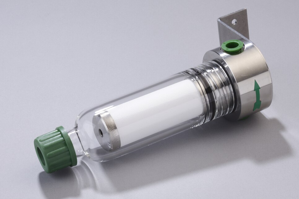 Oblique view of horizontal Universal Filter FS-2T-D