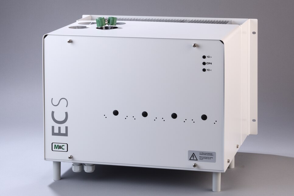 Oblique view of Compressor Gas Cooler ECS-1G