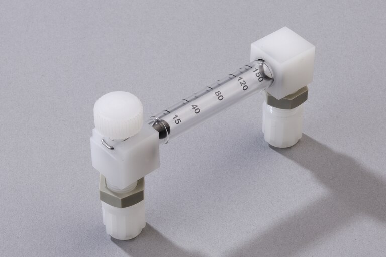Oblique view of horizontal Flow Meter FM-40/150
