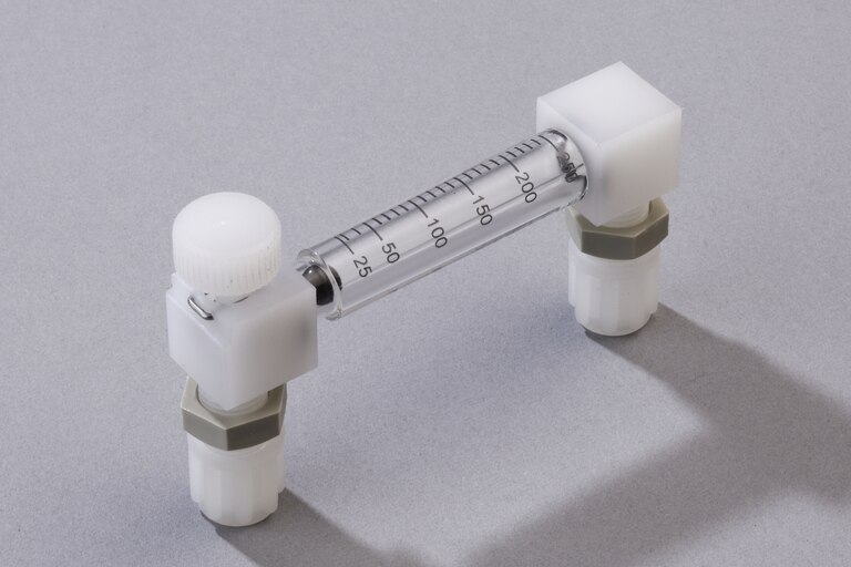 Oblique view of horizontal Flow Meter FM-40/250