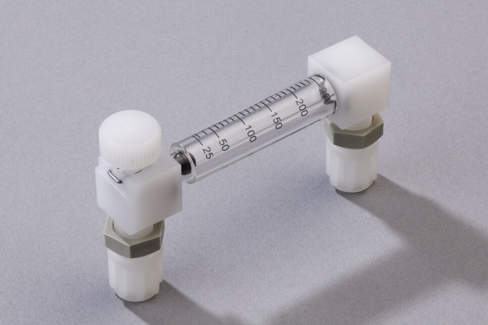 Oblique view of horizontal Flow Meter FM-40/250