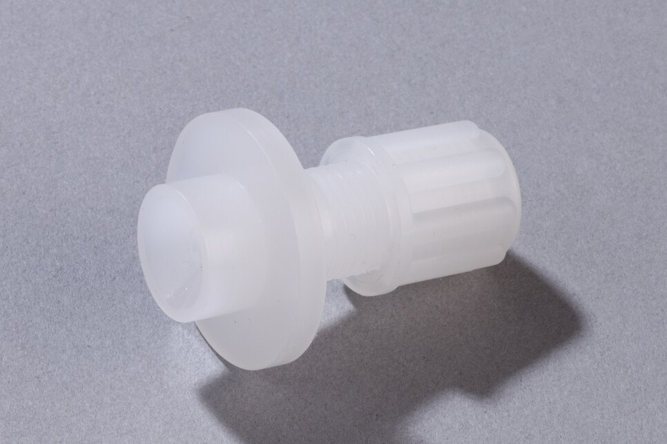 Oblique view of horizontal Straight GL Adapter, GL25 - DN4/6