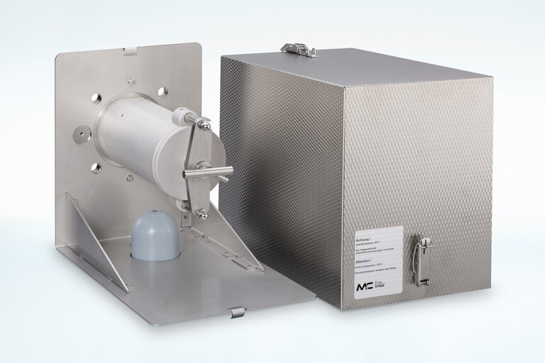 Schrägansicht Gasentnahmesonde SP3000/Ex, Zone 20/21 und Wetterschutzhaube