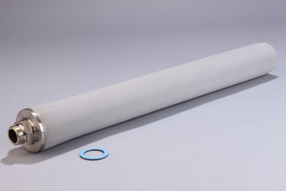 Schrägansicht liegender Vorfilter SP2000/V20-2 und PTFE-Klemmring