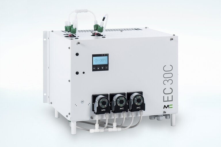 Schrägansicht Kompressor-Gastiefkühler EC30C