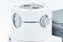 Upper part of the pump head out of stainless steel (optionally)