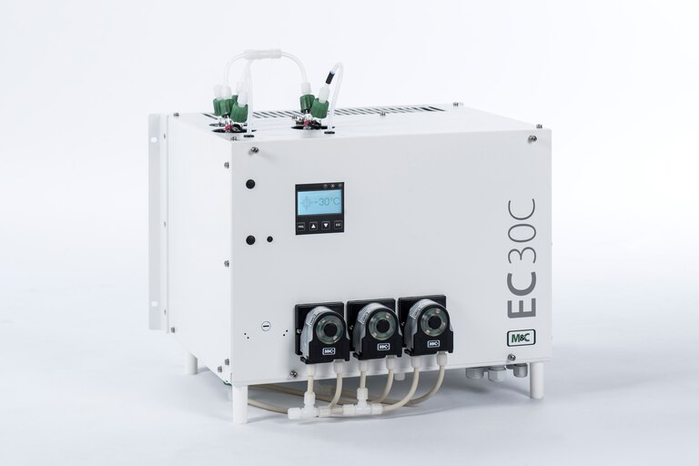 Oblique view of Ultra-Low Compressor Gas Cooler EC30C